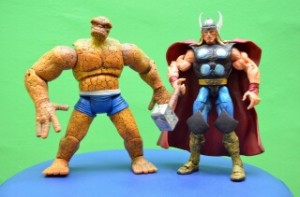 Superhéroes La Cosa y Thor en figuras: juguetes para niños y figuras para coleccionistas