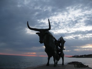 Minotauro en la Costa Brava. Imagen de http://www.panoramio.com/photo/49389765