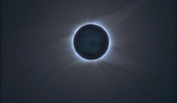 Como ver un eclipse solar