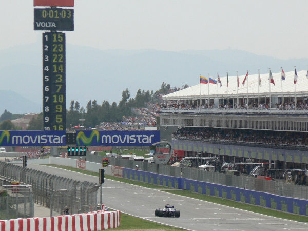 GP España F1 2015: Rosberg, pole en Montmeló. Carlos Sainz, quinto