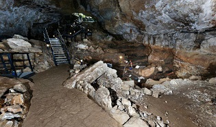 Visitas turísticas y excursiones en Cantabria: Cueva del Pendo