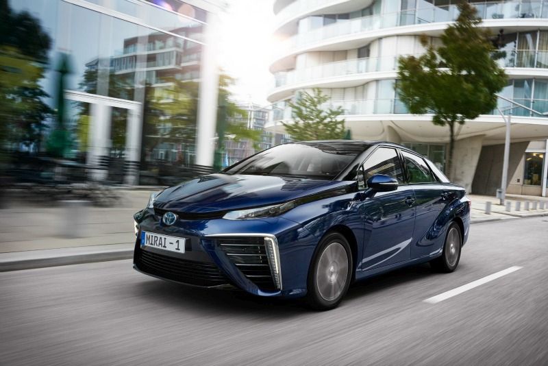El coche de hidrógeno de Toyota llega a Europa
