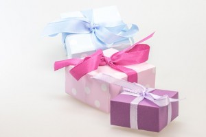 gift-548301_640
