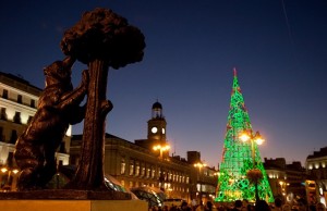 Puerta del Sol con árbol de Navidad
