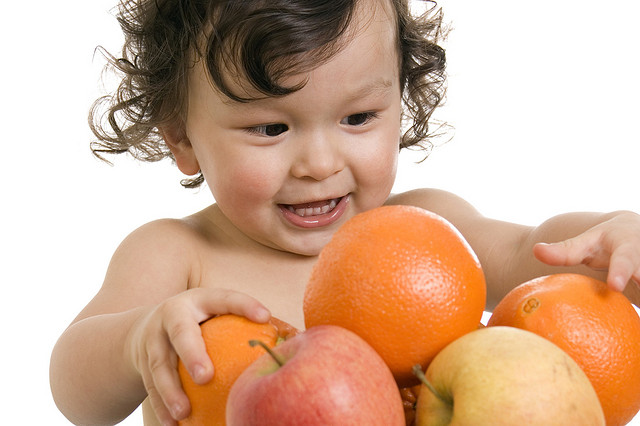 Bebés y alimentación: trucos y consejos para que crezcan sanos