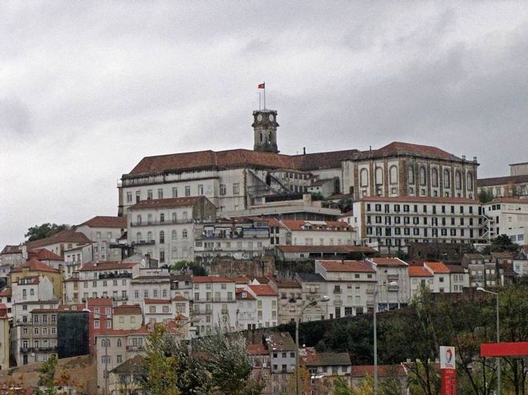 Coimbra: arte urbano en Portugal Imagen by Flor Adelaida González