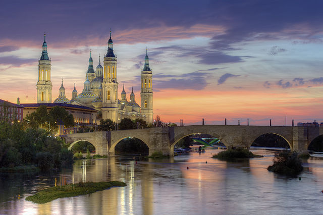 640px-basilica_of_our_lady_of_the_pillar_and_the_ebro_river_zaragoza