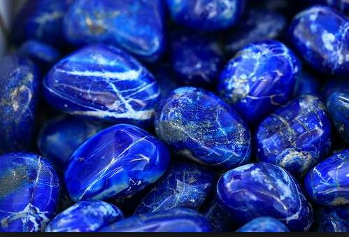 El lapislázuli, una piedra natural con mucha magia