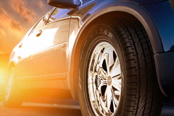 Ventajas y desventajas de comprar neumáticos de automóvil online