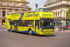 Un ticket del Open Tour cuesta 33 euros y permite recorrer Paris de norte a sur y de este a oeste